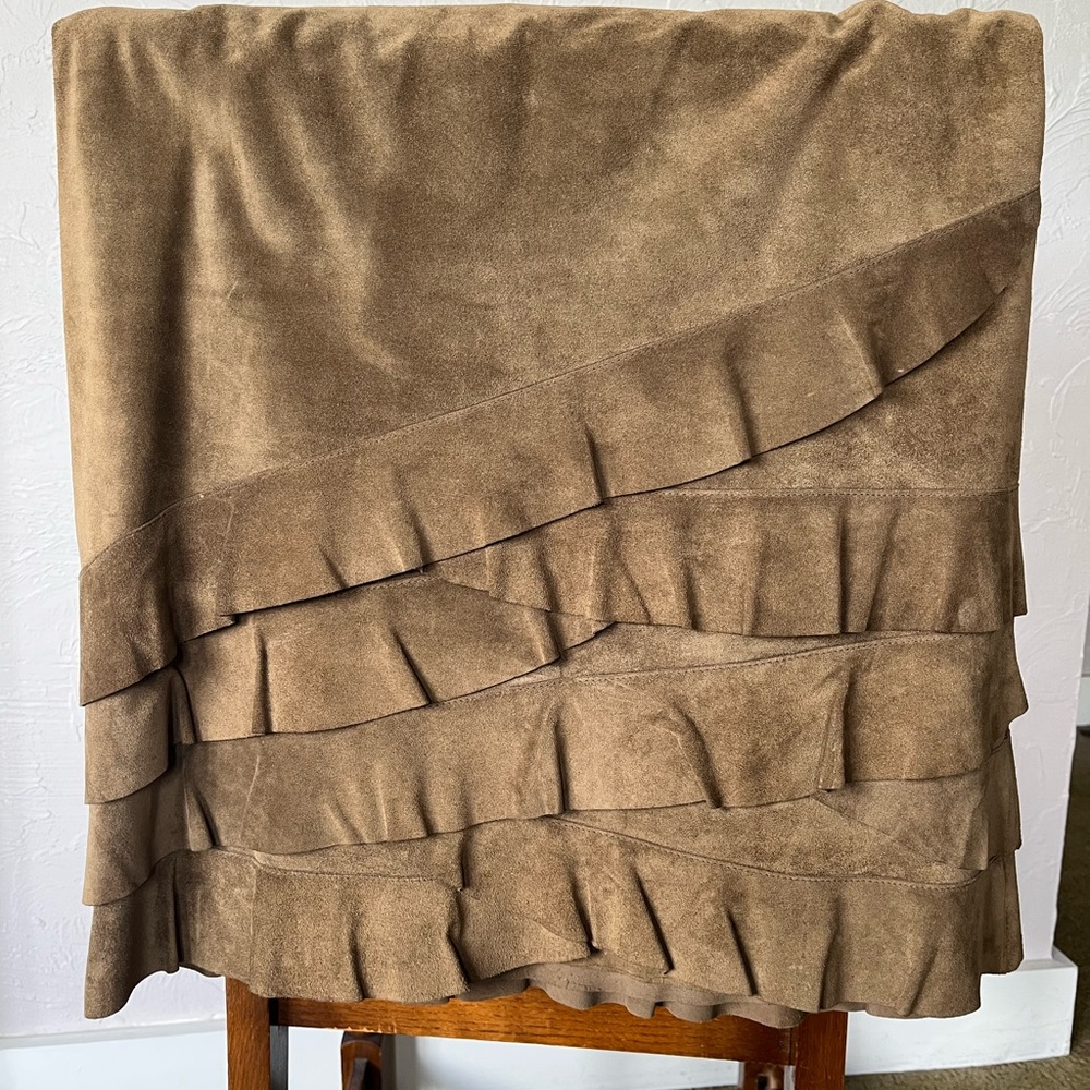 DKNY Suede Leather pencil Skirt in rich camel